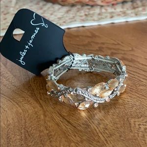 Elegant bracelet 💖